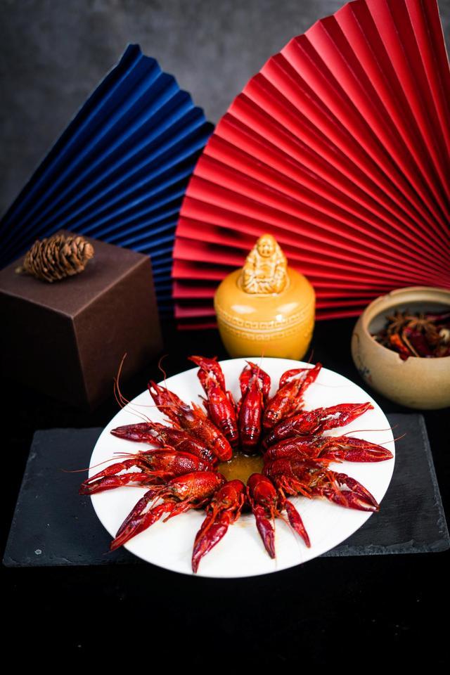 五店同開，初壹食午預煮餐食連鎖品牌強勢登陸成都，以硬件研發(fā)撬動餐飲新藍海
